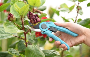 Elektrilise ja käsitsi lõikamise tööriista plussid